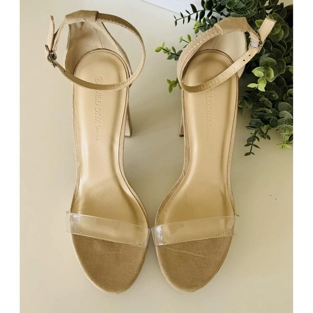 Wild Diva Lounge MORRIN-51 Shoes Womens Size‎ 10 Beige Clear Strap Block Heels